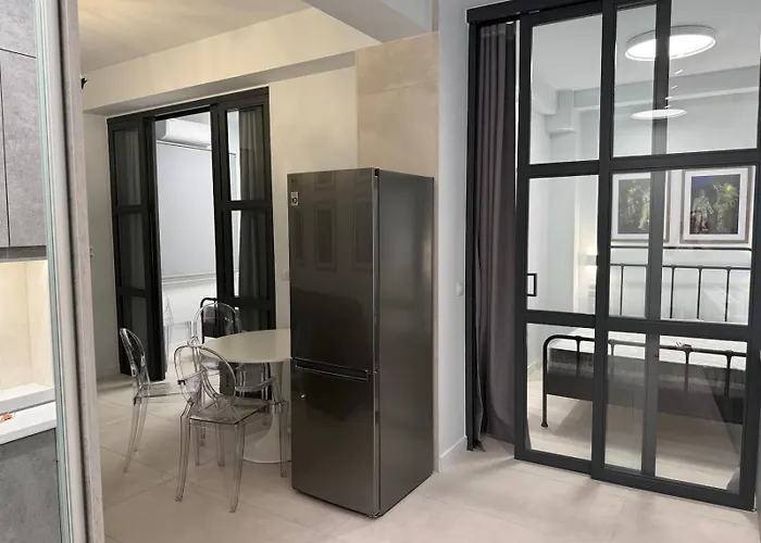Amg Superior Central Apartment Sleeps Up To 5